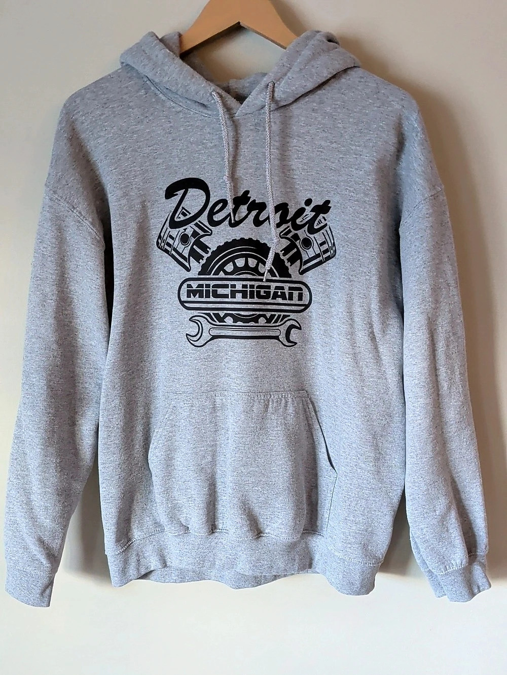 Detroit Mechanical Graphic Hoodie in Gray Size Large